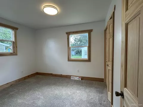 1006 Harrison, Wakefield, MI 49968 photo 10