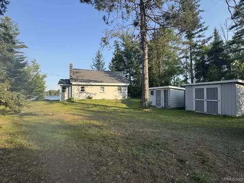 Exterior - 6288 N Helen Lk, Ishpeming, MI 49849 photo 2 of 2