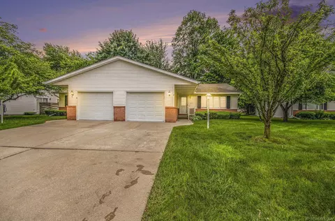 3545 Holland Park, Port Huron, MI 48060