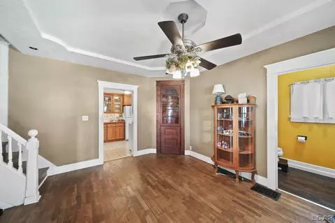 Entry Way - 216 Budlong, Adrian, MI 49221 photo 1 of 4