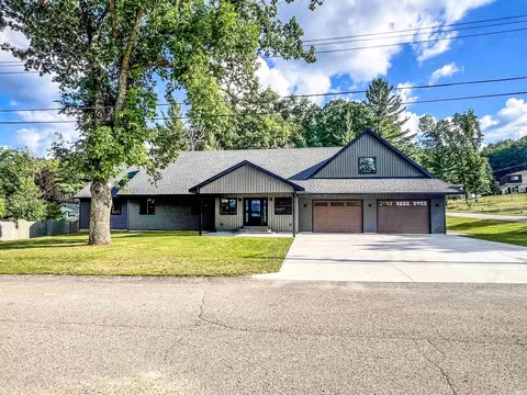 435 Fairlane, Harrison, MI 48625