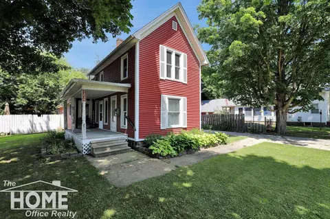 1235 N Shiawassee, Owosso, MI 48867
