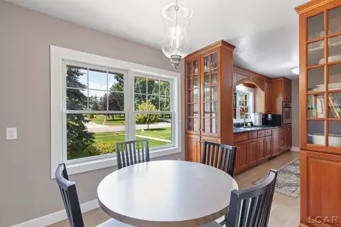 Dining - 144 N Scott, Adrian, MI 49221 photo 3 of 6