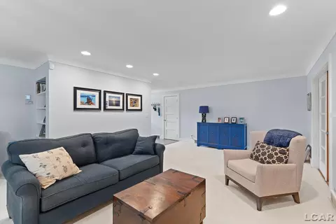 Living - 144 N Scott, Adrian, MI 49221 photo 8 of 8