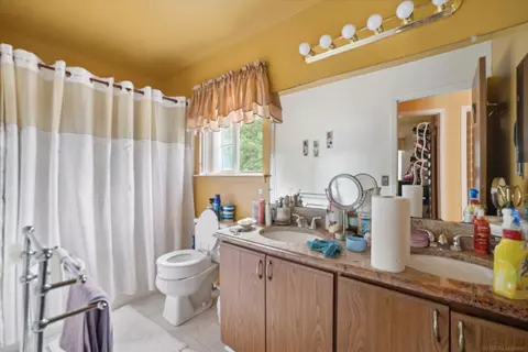 Bath - 28034 Riverbridge, Romulus, MI 48174 photo 3 of 3