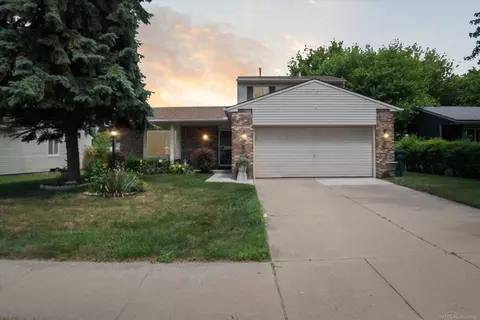Exterior - 28034 Riverbridge, Romulus, MI 48174 photo 11 of 11