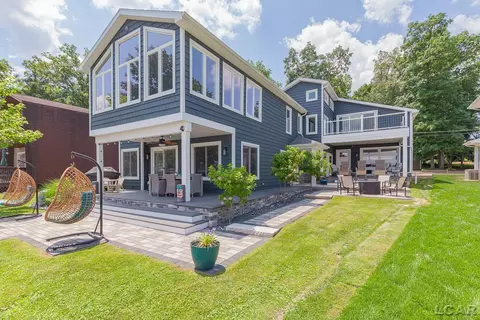 8210 Clarks, Addison, MI 49220