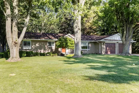 6765 N Gleaner, Freeland, MI 48623