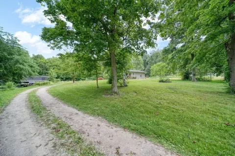 3205 Emery, Adrian, MI 49221 photo 3