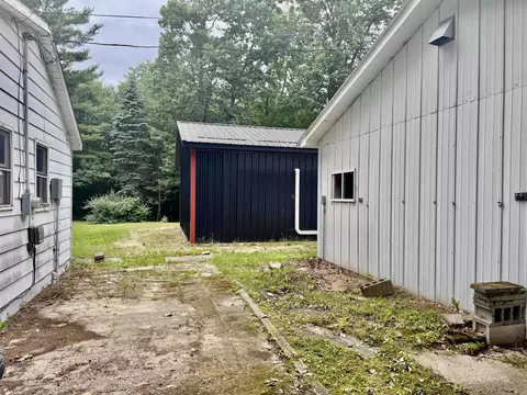 Exterior - 907 Hammond, Harrison, MI 48625 photo 5 of 8