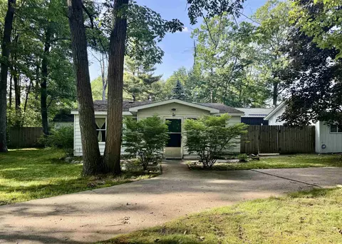 Exterior - 907 Hammond, Harrison, MI 48625 photo 3 of 8