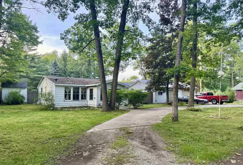Exterior - 907 Hammond, Harrison, MI 48625 photo 2 of 8