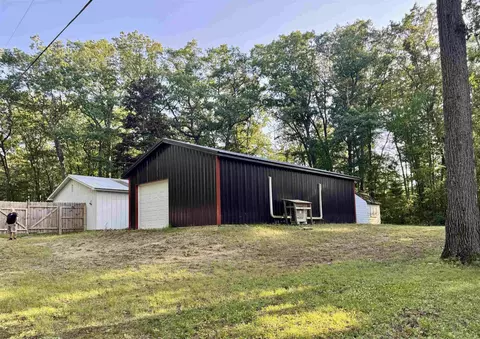 907 Hammond, Harrison, MI 48625