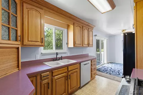 4100 Hunt, Adrian, MI 49221 photo 11