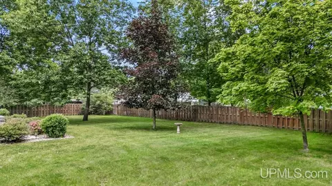427 27th, Gladstone, MI 49837 photo 8