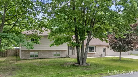 427 27th, Gladstone, MI 49837 photo 40