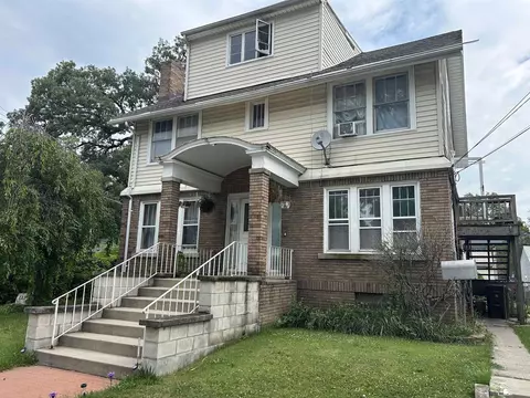 115 E 8th, Monroe, MI 48161