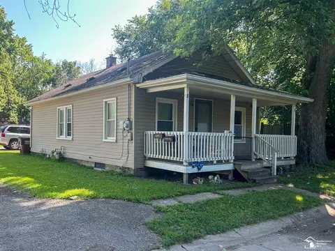 1137 E 8th, Monroe, MI 48161