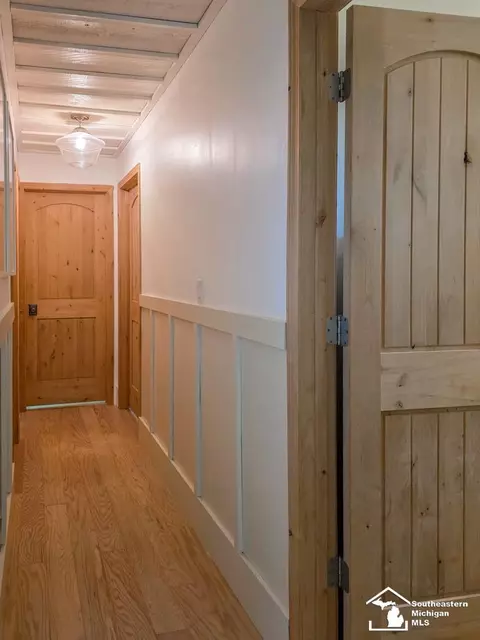 Entry Way - 621 Baldwin, Monroe, MI 48162 photo 3 of 4