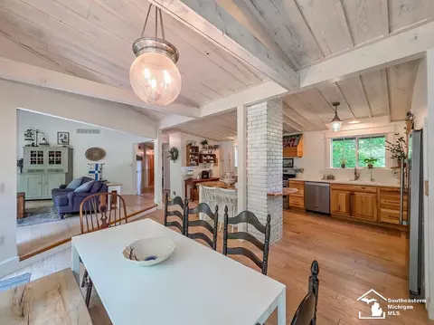 Dining - 621 Baldwin, Monroe, MI 48162 photo 1 of 4