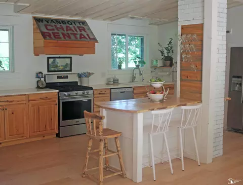 Kitchen - 621 Baldwin, Monroe, MI 48162 photo 2 of 7