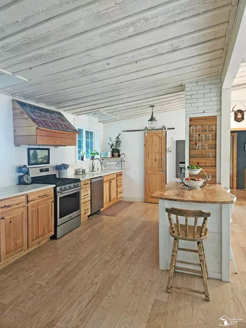 Kitchen - 621 Baldwin, Monroe, MI 48162 photo 6 of 7