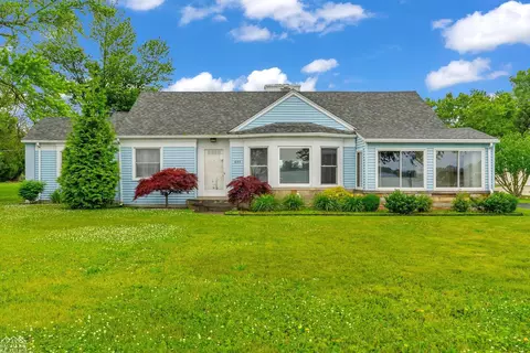 655 N Main, Marine City, MI 48039