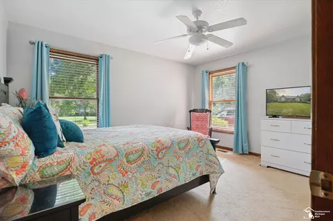 Bedroom - 7131 Jackman, Temperance, MI 48182 photo 3 of 7