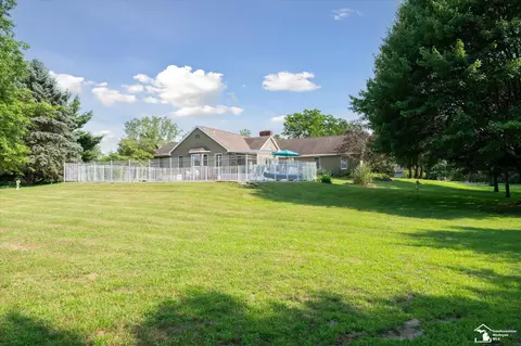 Exterior - 7131 Jackman, Temperance, MI 48182 photo 15 of 17