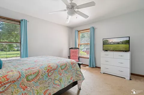 Bedroom - 7131 Jackman, Temperance, MI 48182 photo 5 of 7