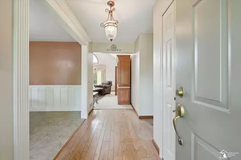 Entry Way - 7131 Jackman, Temperance, MI 48182 photo 2 of 2
