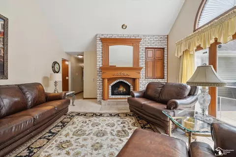 Living - 7131 Jackman, Temperance, MI 48182 photo 1 of 3