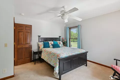 Bedroom - 7131 Jackman, Temperance, MI 48182 photo 4 of 7
