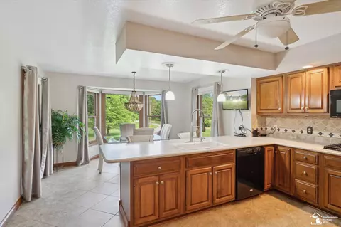 Kitchen - 7131 Jackman, Temperance, MI 48182 photo 1 of 6