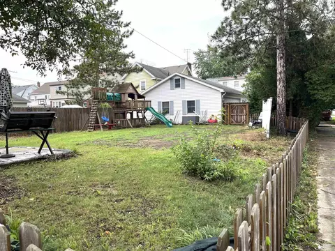 Exterior - 476 Borgess, Monroe, MI 48162 photo 6 of 7