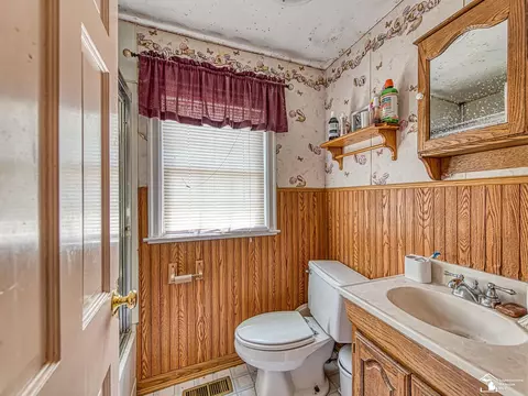 Bath - 476 Borgess, Monroe, MI 48162 photo 2 of 3