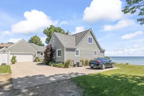 8329 Lakeshore, Lexington, MI 48450