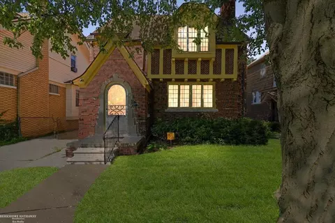 4151 Courville, Detroit, MI 48224
