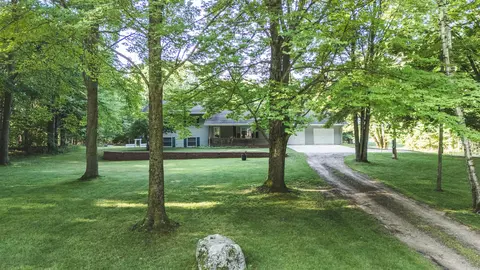 4751 W Vernon, Weidman, MI 48893