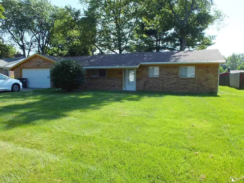 7130 Edinburgh, Lambertville, MI 48144