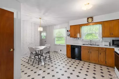 Kitchen - 9400 N Adrian, Tecumseh, MI 49286 photo 2 of 4