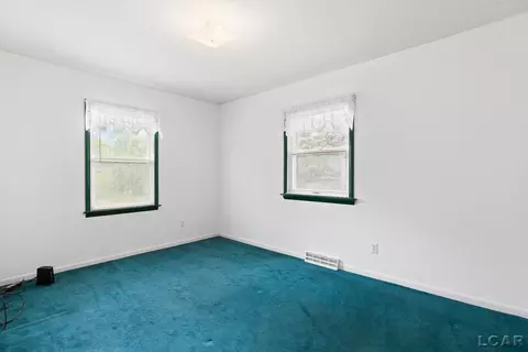 Bedroom - 9400 N Adrian, Tecumseh, MI 49286 photo 5 of 7