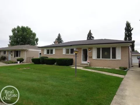 13033 Plumbrook, Sterling Heights, MI 48312