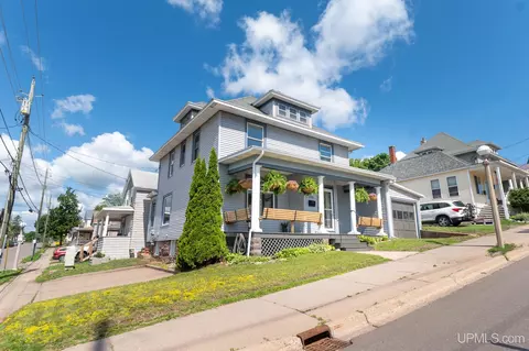 203 N 4th, Marquette, MI 49855