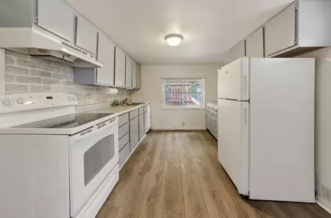Kitchen - 508 N Silverleaf, Gladwin, MI 48624 photo 1 of 5