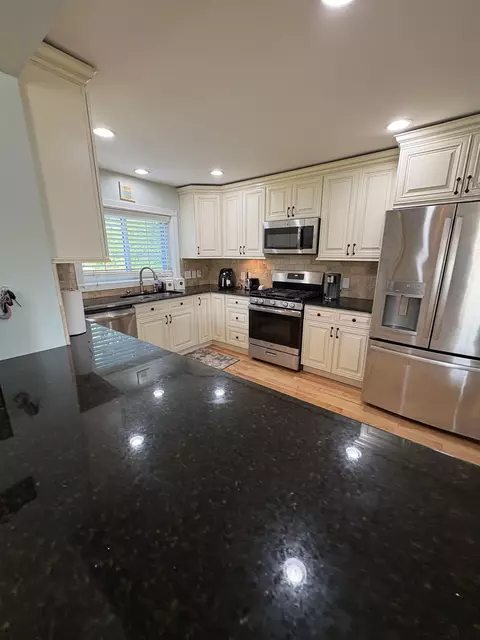 1367 Flushing, Flushing, MI 48433 photo 2