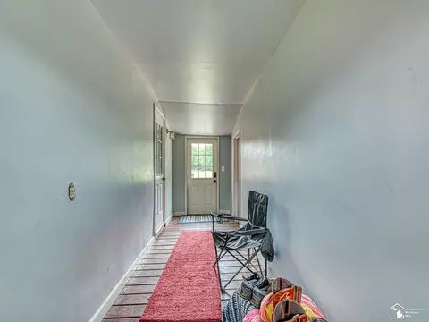Entry Way - 5825 Edgewood, Monroe, MI 48161 photo 1 of 1
