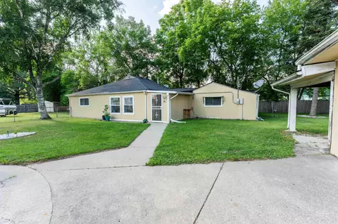 3949 Dallas, Warren, MI 48091