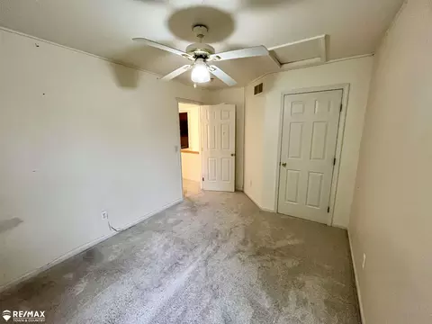 Bedroom - 1421 Newcastle, Davison, MI 48423 photo 5 of 10