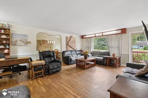 Living - 1201 Gilbert, Flint, MI 48532 photo 2 of 2